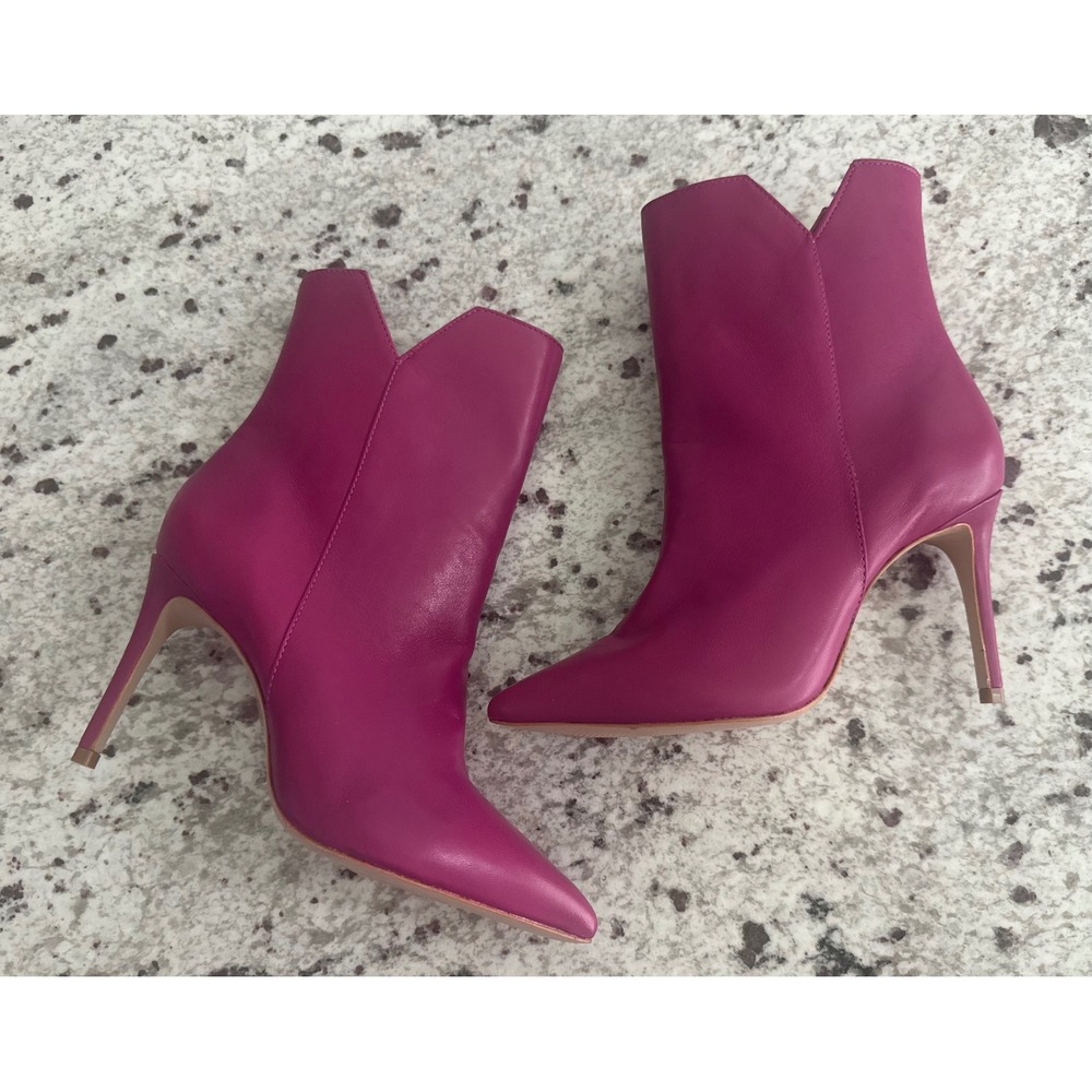 Schutz Betsey Pointed Toe Booties Ankle boots 5.5